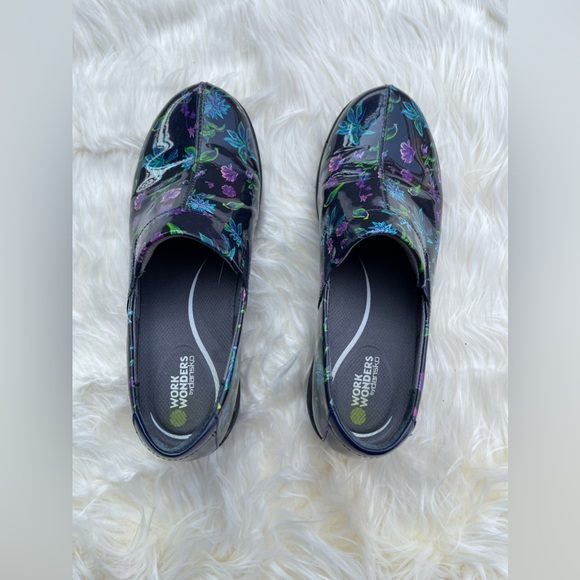 NEW Women’s Dansko Clogs, Botanical Patent, Size 39 - Picture 9 of 9